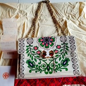 Hand bag